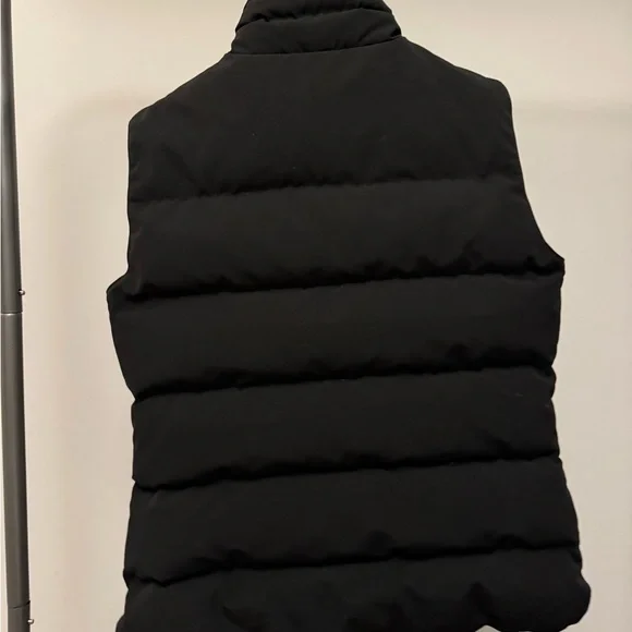 Canada Goose black Vest for women - size Medium. Worn once!
